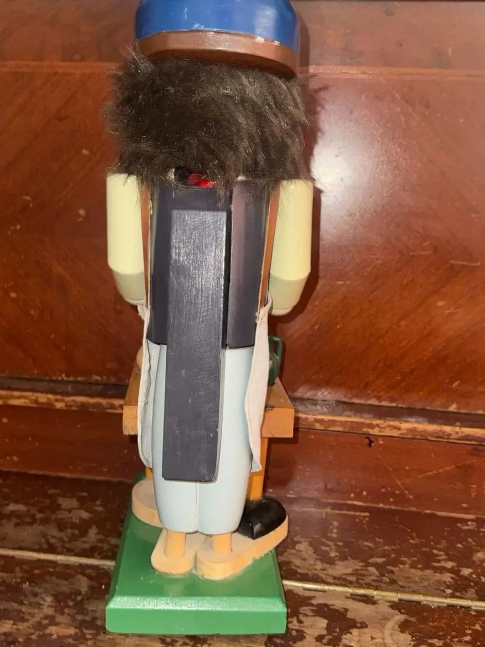 Steinbach Pottery Maker Nutcracker